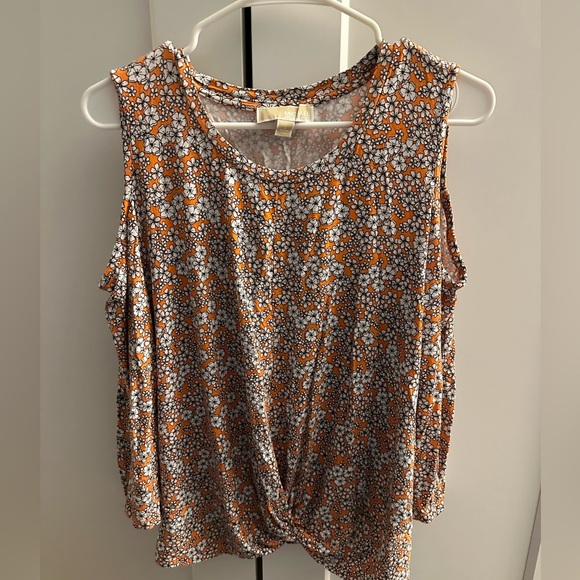 Michael Kors Red Orange with White Flowers Women Ruffled Blouse Size L - Picture 2 of 5